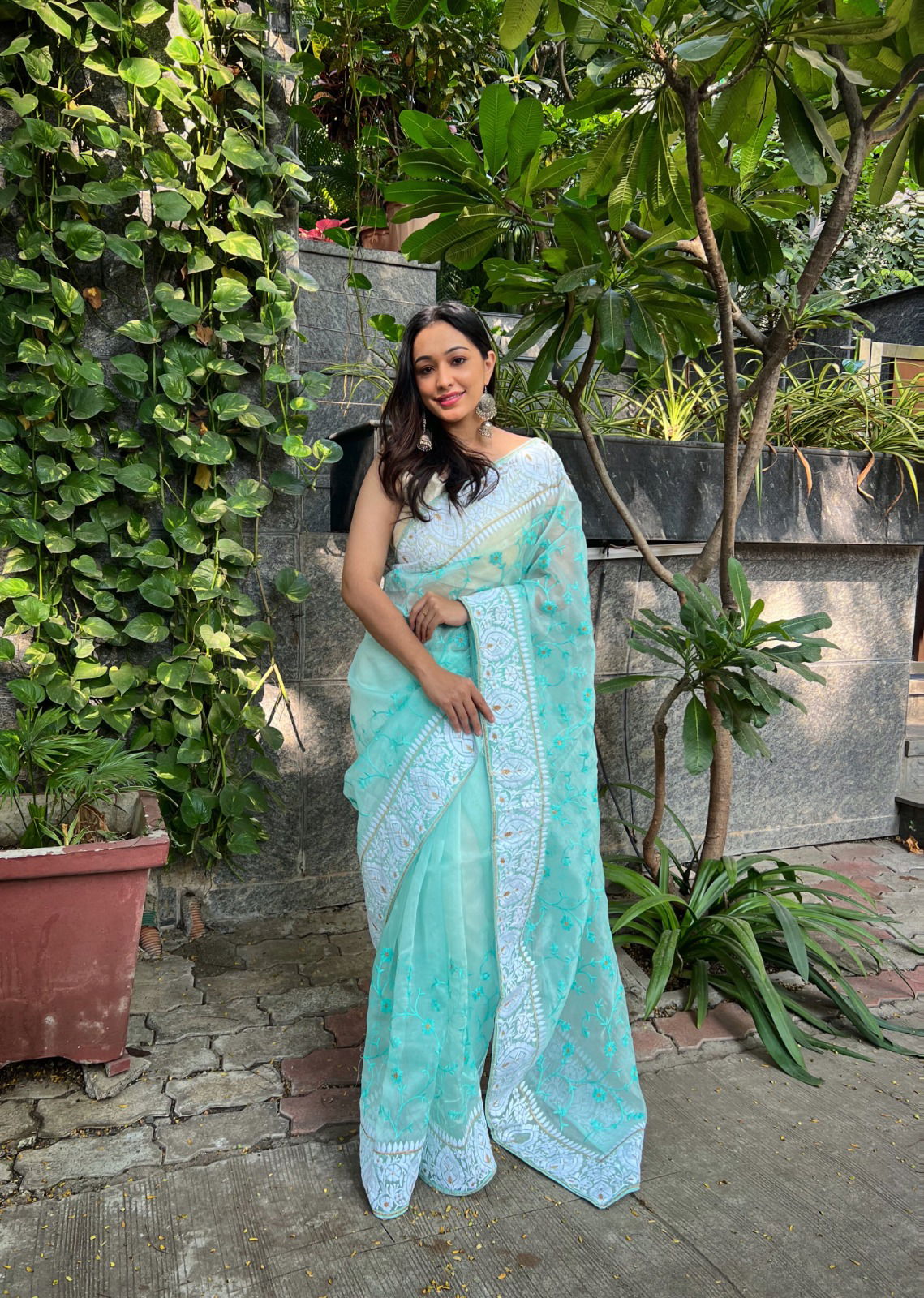 Saavi 01 Designer Party Wear Sarees Catalog
